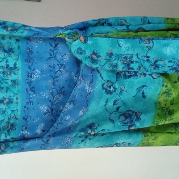 Beautiful Sleeveless Sag Harbor ⚓ Dress - Picture 5 of 8